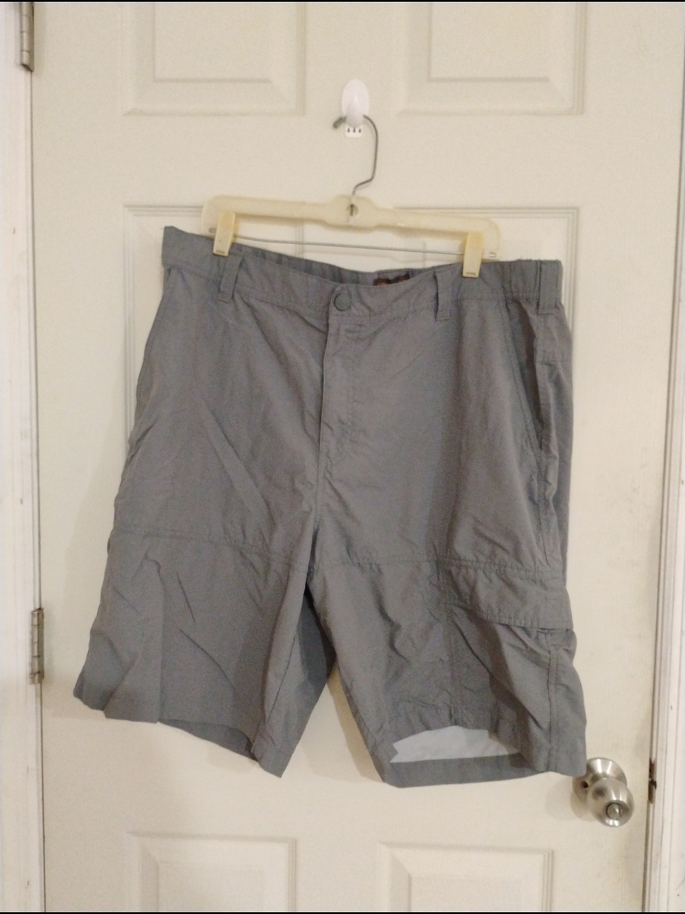 Northwest Territory Gray Men's Cargo Shorts